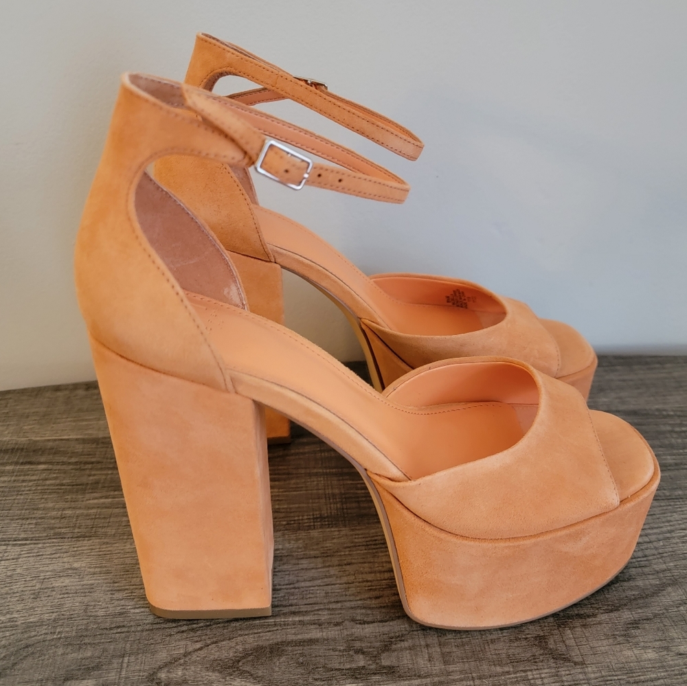Marc Fisher LTD NIB Della Ankle Strap Platform Sandal Orange Size 8.5